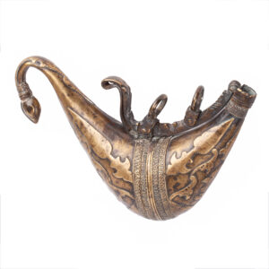 Lot 0260 <br/>A 19th c. Persian antique Islamic brass powder flask <br/>Estimate: 150-200€