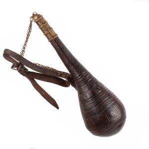 Lot 0261 <br/>A 19th c. Ottoman Balkan Middle Eastern powder flask <br/>Estimate: 100-150€