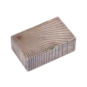 Lot 0040 <br/>Russian Silver-Gilt and Gem Stones Cigar Box by Vladimirov <br/>Estimate: 4000-5000€