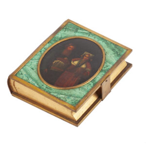 Lot 0042 <br/>Interesting Russian Fine Lacquer and Malachite Incrustation Cigar Box In The Form of a Book <br/>Estimate: 1500-2500€