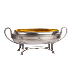 Lot 0053 <br/>Faberge. Neoclassical Style Fruit Vase <br/>Estimate: 4000-6000€