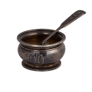 Lot 0071 <br/>Faberge Silver-Gilt Salt Cellar with an Original Spoon <br/>Estimate: 300-400€