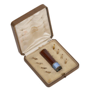 Lot 0093 <br/>Faberge. A Rare Silver and Guilloche Enamel Parasol Handle by A. Nevalainen <br/>Estimate: 1200-1500€