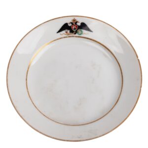 Lot 0135 <br/>Russian Imperial Porcelain Factory Plate from the Gatchina Palace Service, St Petersburg, 1909 <br/>Estimate: 250-300€