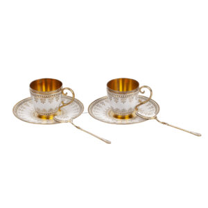 Lot 0174 <br/>Pair of Russian Silver-Gilt Coffee Cups with Saucers and Spoons, Gustav Klingert, Moscow, 1908–1917 <br/>Estimate: 1800-2500€