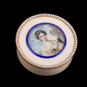 Lot 0200 <br/>Imperial Russian Round Box with Portrait Miniature, Carl Johann Bock, St Petersburg, late 19th–early 20th century <br/>Estimate: 4500-6000€