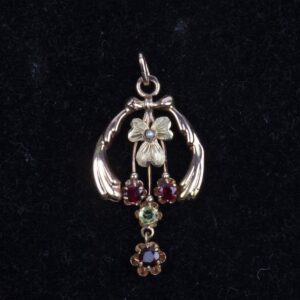 Lot 0247 <br/>Karl Gahn. Gold Pendant with Official Archival Sketch <br/>Estimate: 700-900€