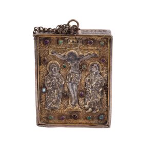 Lot 0262 <br/>An unique Byzantine period orthodox silver-gilt, niello and cabochones reliquary with Crucifixion <br/>Estimate: 20000-25000€