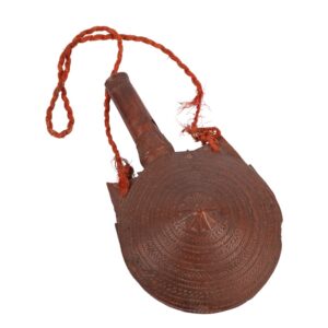 Lot 0336 <br/>North African Tunisian Wooden Powder Flask. 19th century <br/>Estimate: 300-400€