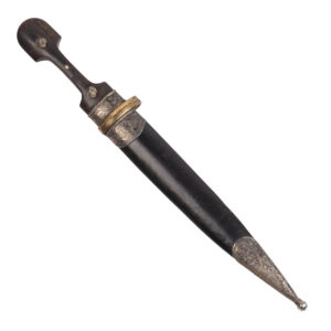Lot 0359 <br/>Russian Oriental Kindjal-Type Dagger with Silver Mounts <br/>Estimate: 1500-2000€