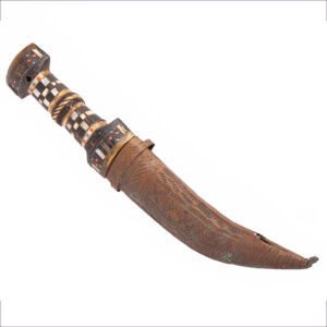Lot 0380 <br/>An early 20th c. Ottoman Syrian dagger khanjar jambiya <br/>Estimate: 200-300€