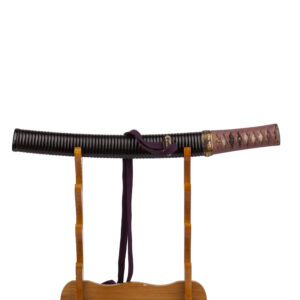 Lot 0395 <br/>Japanese tanto (短刀), attributed to the Mino school swordsmith Seki Kaneharo (関兼春) during the Tenshō era (1573–1592) <br/>Estimate: 3500-4000€