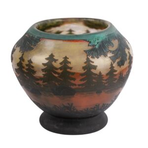 Lot 0074 <br/>Rare Russian Cameo Glass Vase “Forest Landscape”, Imperial Glass Manufactory, St Petersburg, 1915 <br/>Estimate: 17000-22000€