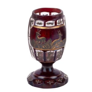Lot 0099 <br/>Fine Ruby-Stained and Gilt Bohemian Hunting Goblet, Late 18th–Early 19th Century <br/>Estimate: 180-200€