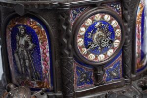 Russian fireplace clock with candlesticks — image 3