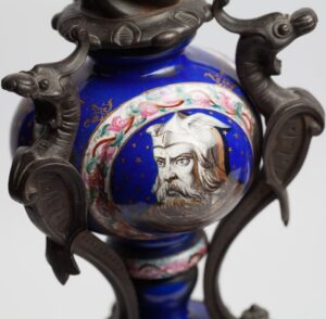 Russian fireplace clock with candlesticks — image 5