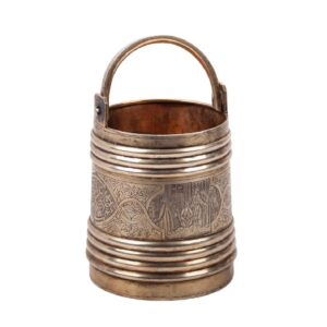 Russian silver-gilt and engraved decorative bucket — image 3
