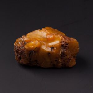 Antique amber stone. — image 2