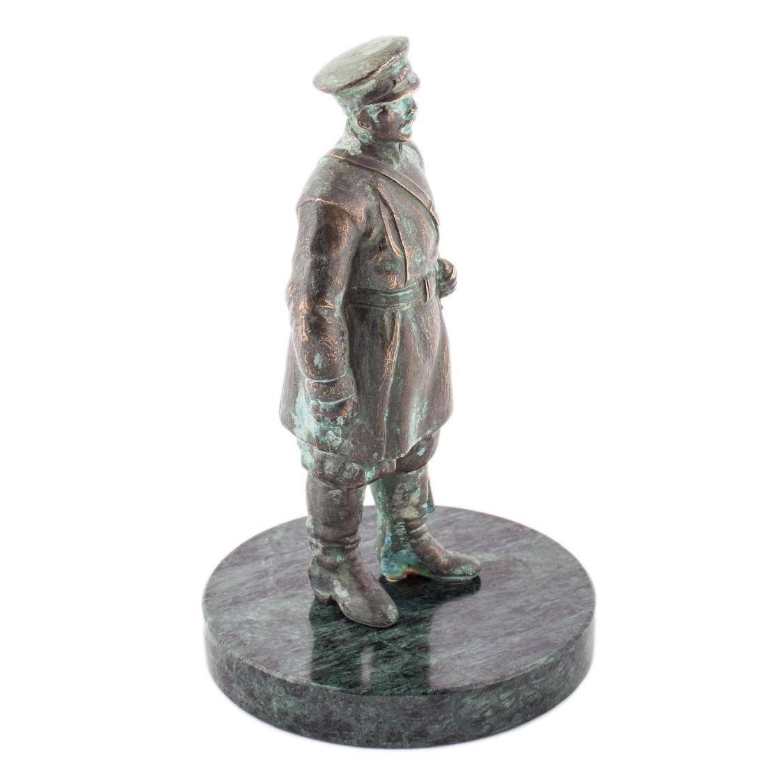 Bronze sculpture of Russian officer on marble stand — image 2