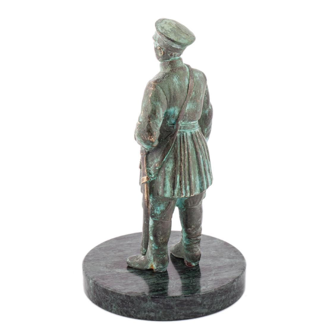 Bronze sculpture of Russian officer on marble stand — image 3