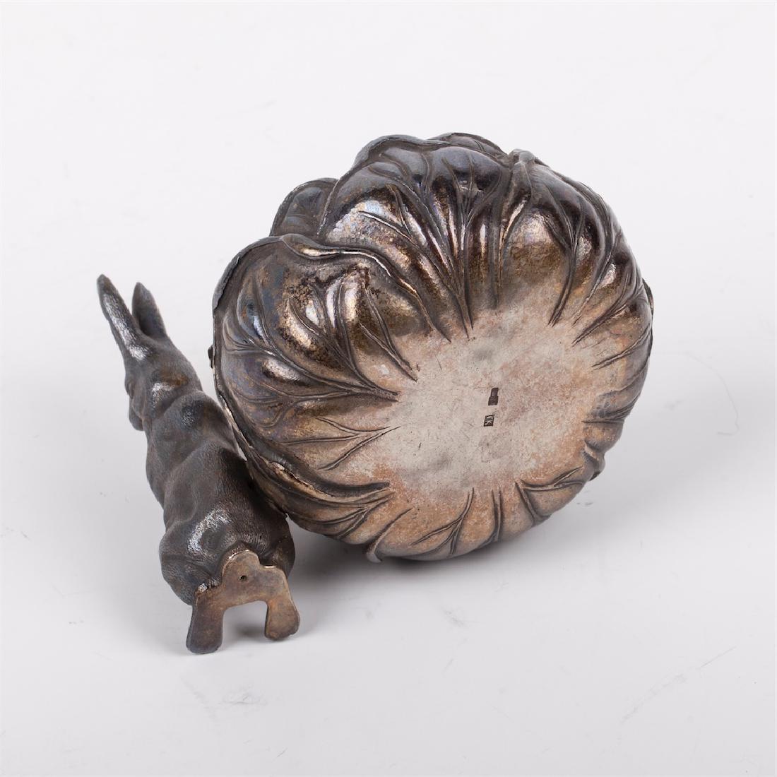 Russian silver-gilt tray with a rabbit figure — image 4