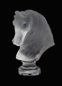 Seal in the form of a knight chess-piece — image 1