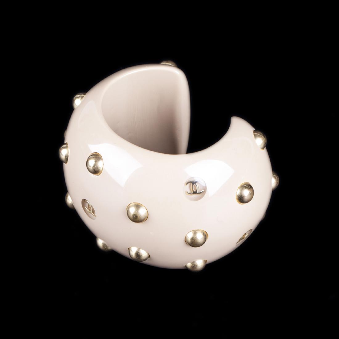 Chanel beige plastique bracelet — image 2