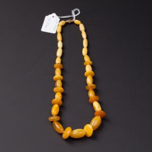 Antique amber necklace. — image 1