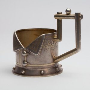 Glass-holder in the shape of a frock-coat. — image 1