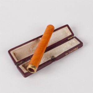 Amber mouthpiece. — image 1