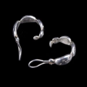 New Chanel silver earclips — image 3