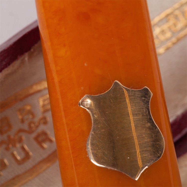 Amber mouthpiece in case. — image 4