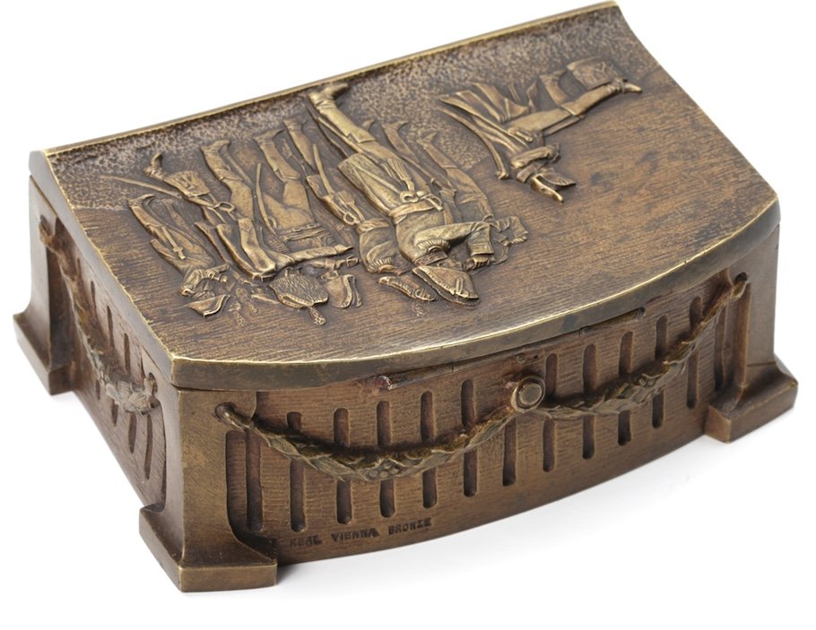 Bronze box €œNapoleon on the Borodino Heights€. — image 3