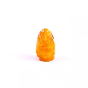 Amber figure. — image 1