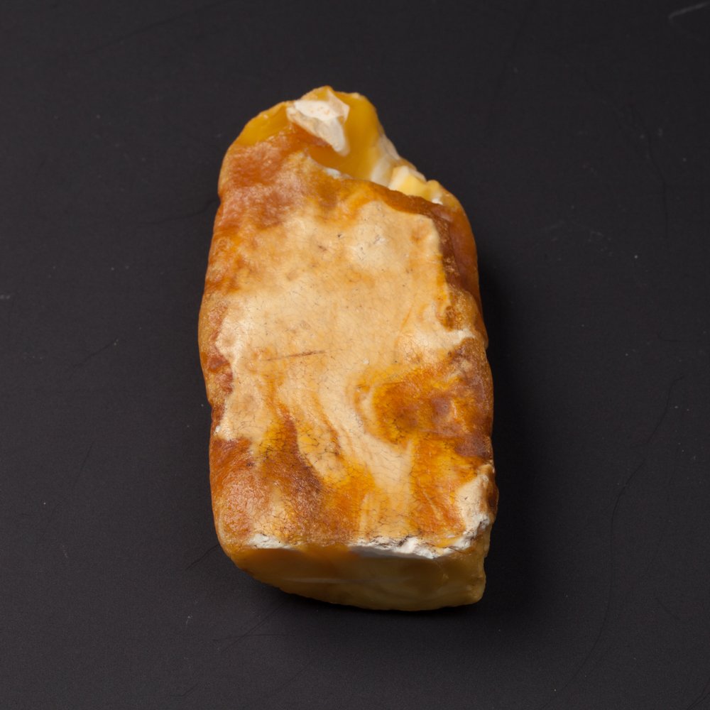 Antique amber stone. — image 2