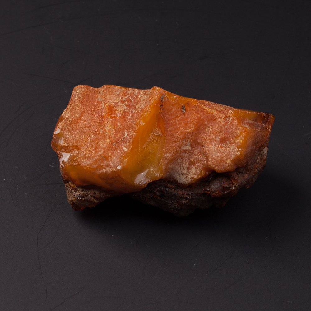 Antique amber stone. — image 2