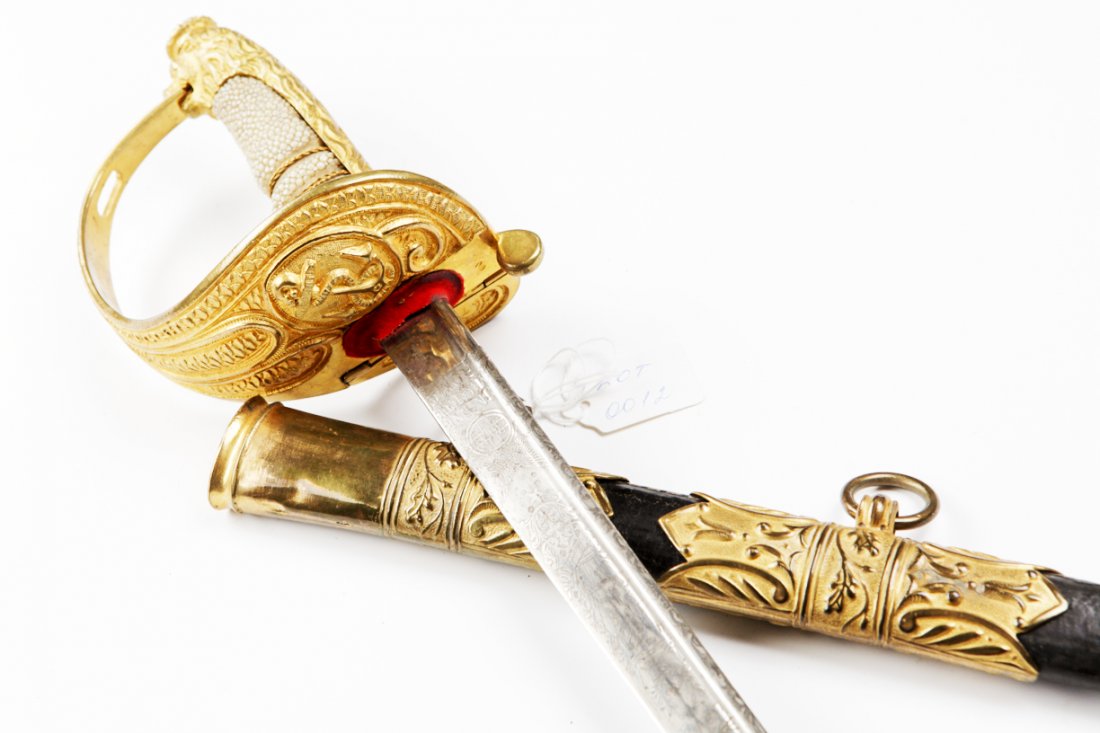 Italian navy sword. — image 1
