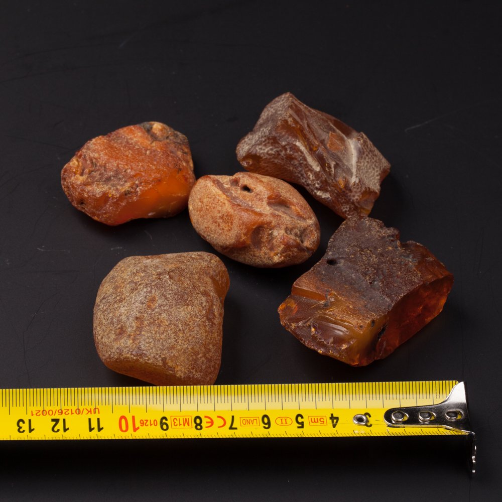 Set of antique amber stones. — image 2