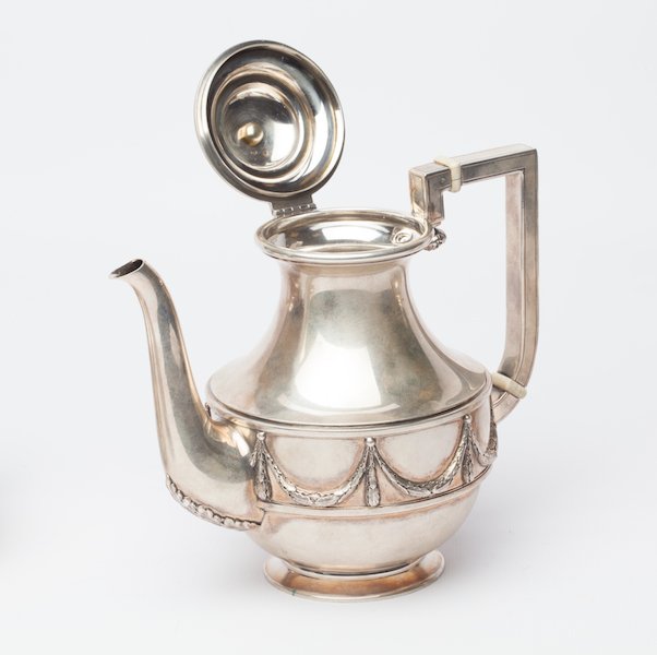 Tea-coffee set by Faberge. Moscow, 1898-1908. — image 3