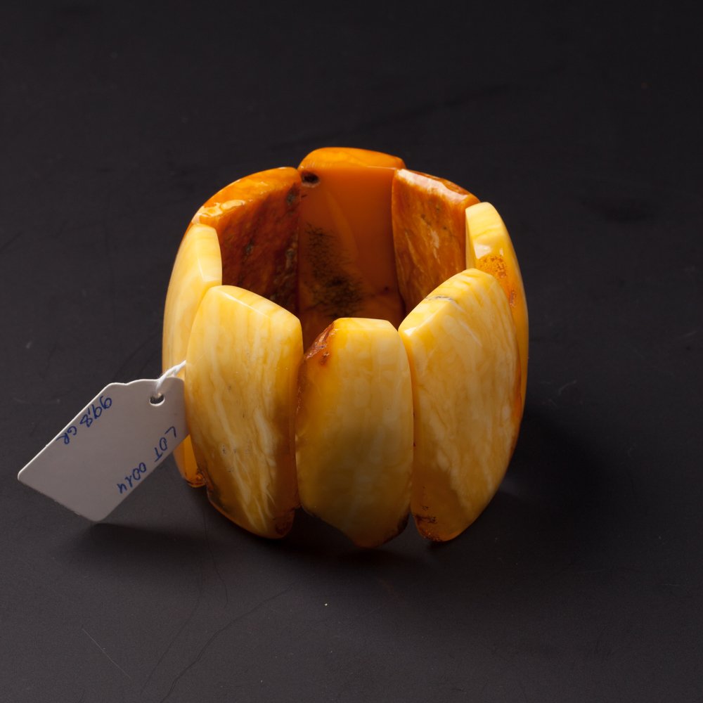 Antique amber hand bracelet. — image 1