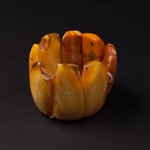 Antique amber hand bracelet. — image 2
