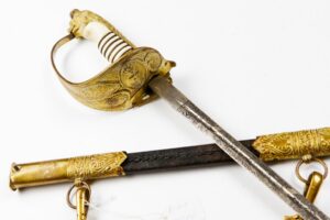 Italian navy sword. — image 1
