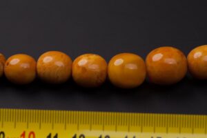 Antique amber necklace. — image 5