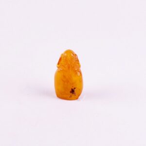 Amber figure. — image 2