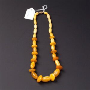 Antique amber necklace. — image 1