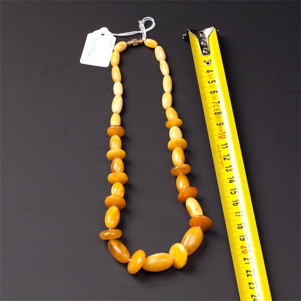 Antique amber necklace. — image 2