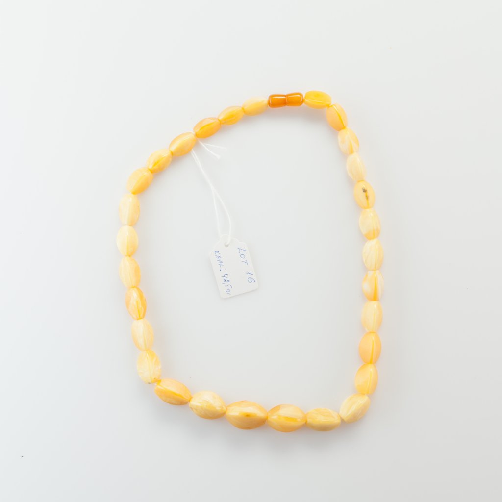 Natural Butterscotch Baltic Amber Necklace. — image 2