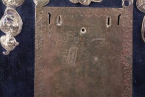 Unusual Russian tear-off calendar stand — image 3