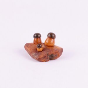 Amber in shape of mushrooms. — image 1