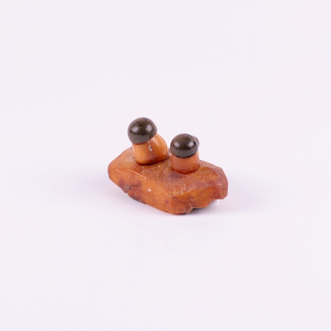 Amber in shape of mushrooms. — image 2